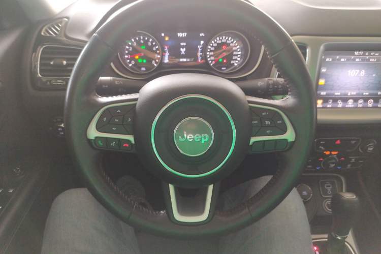 Used Jeep Compass 2017 200T Automatic Family Enjoyment Four-Wheel Drive Edition Steering Wheel