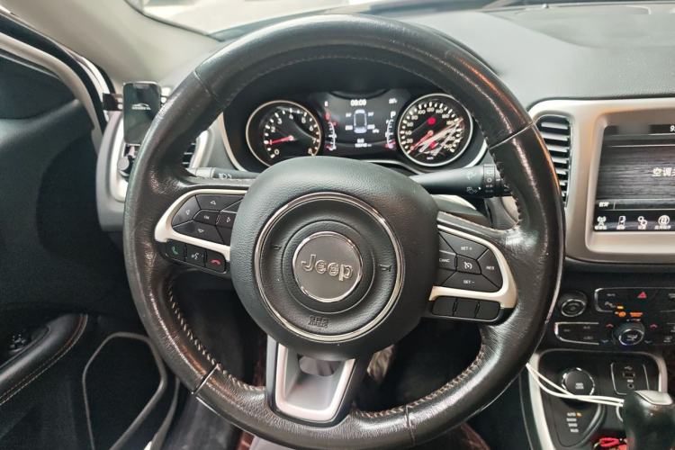 Used Jeep Compass 2017 200T Automatic Family Enjoyment Four-Wheel Drive Edition Steering Wheel