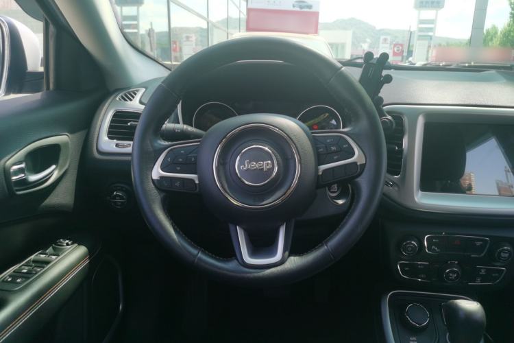 Used Jeep Compass 2017 200T Automatic Family Enjoyment Four-Wheel Drive Edition Steering Wheel