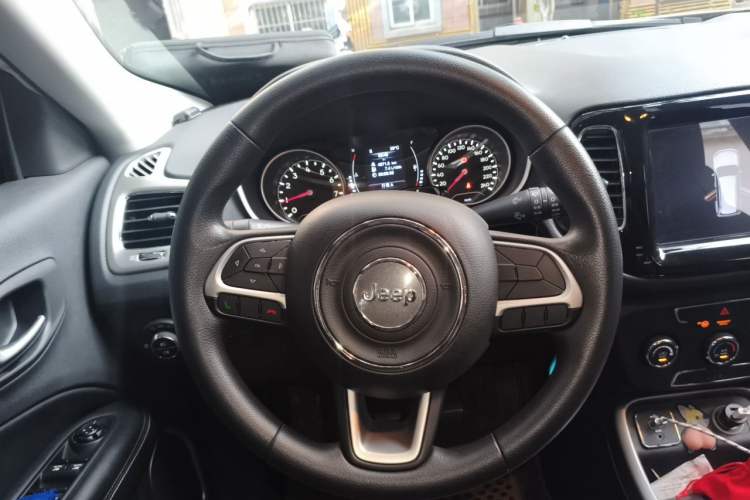 Used Jeep Compass 2017 200T Manual Enjoy Edition Steering Wheel