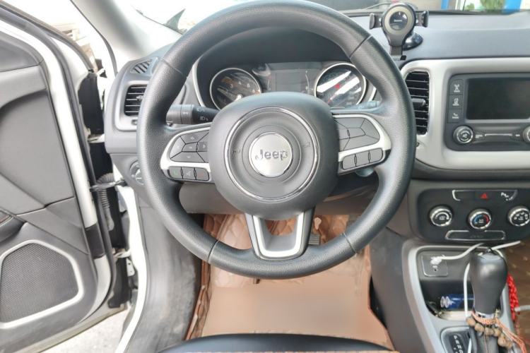Used Jeep Compass 2017 200T Automatic Enjoyment Version Steering Wheel