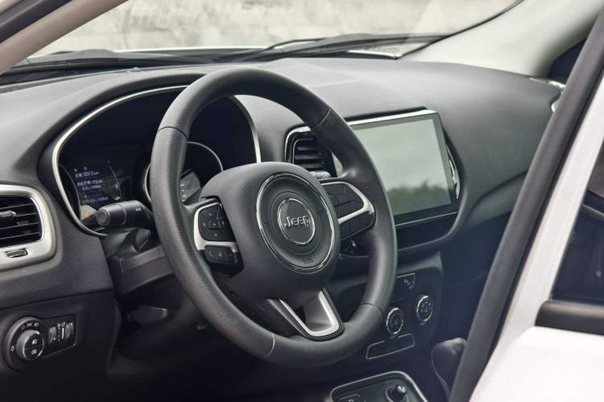 Used Jeep Compass 2017 200T Automatic Enjoyment Version Steering Wheel