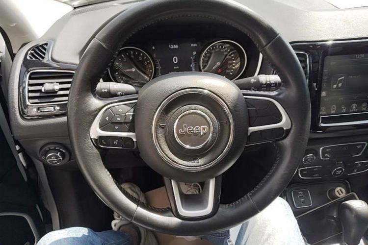 Used Jeep Compass 2017 200T Automatic Prestige Edition Steering Wheel