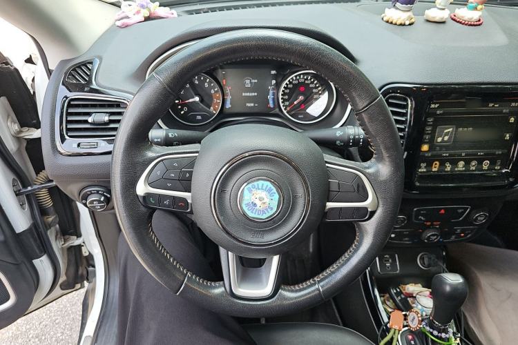 Used Jeep Compass 2017 200T Automatic Prestige Edition Steering Wheel