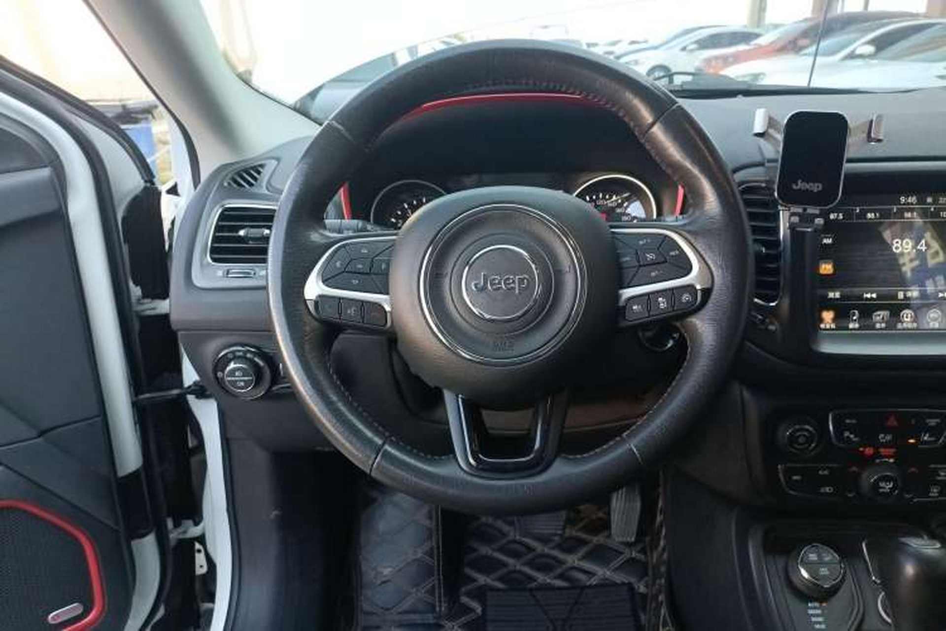 Used Jeep Compass 2017 200TS Automatic High-Performance All-Wheel Drive Edition Steering Wheel