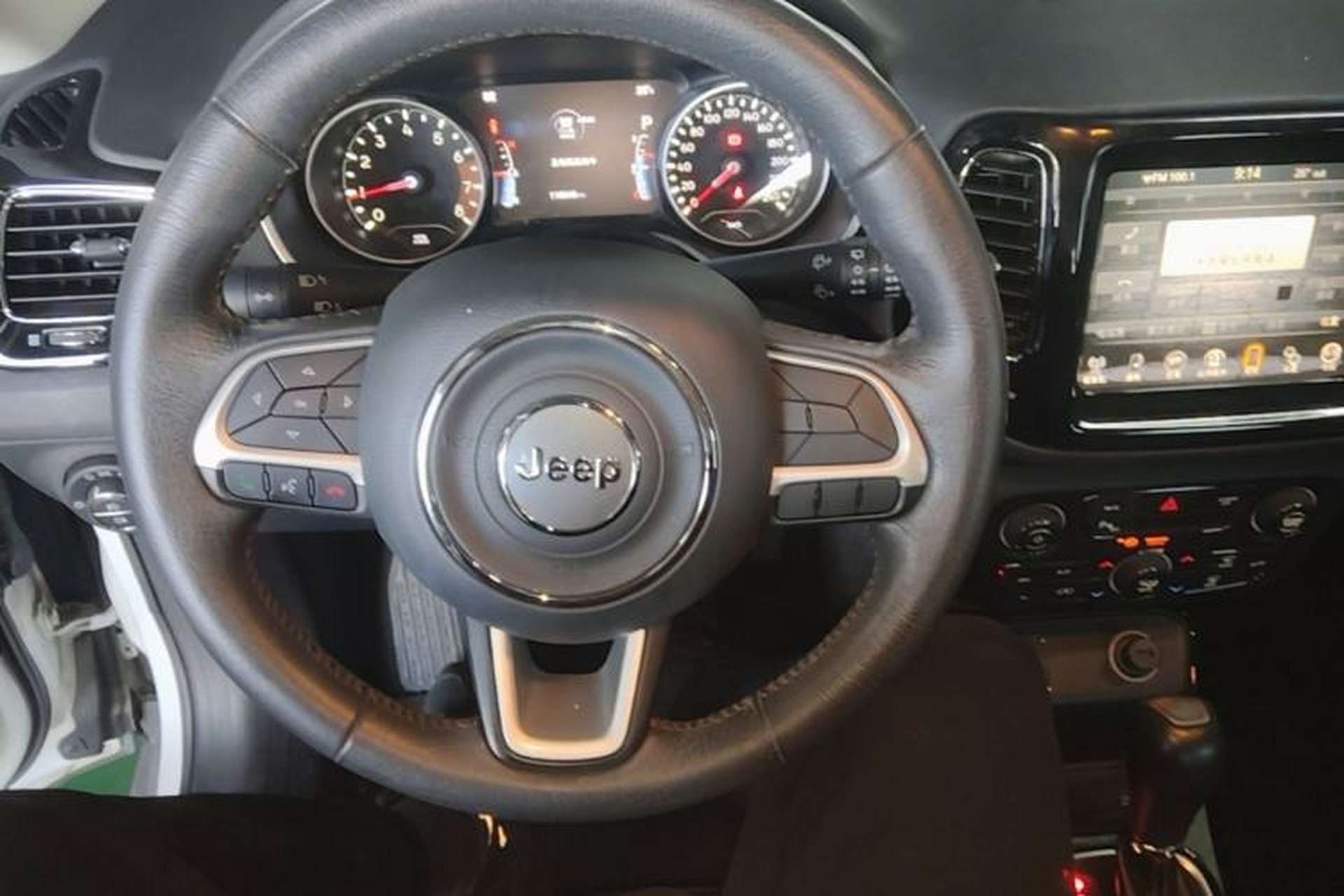 Used Jeep Compass 2017 200T Automatic Prestige Edition Steering Wheel