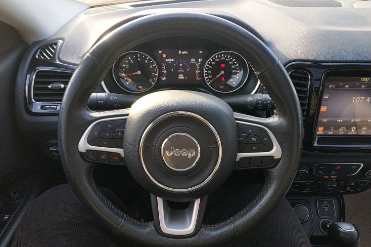 Used Jeep Compass 2017 200T Automatic Prestige Four-Wheel Drive Edition Steering Wheel