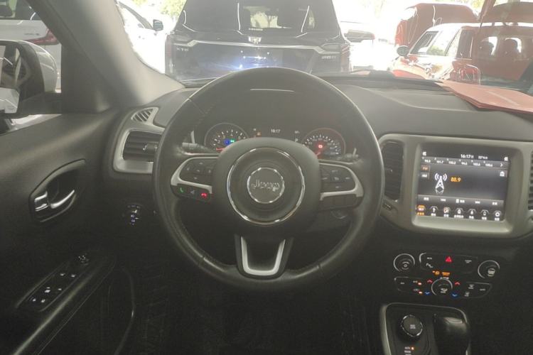 Used Jeep Compass 2017 200T Automatic Family Enjoyment Four-Wheel Drive Edition Steering Wheel