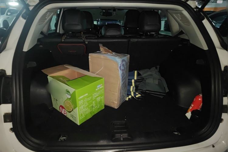 Used Jeep Compass 2017 200T Automatic Family Edition Trunk