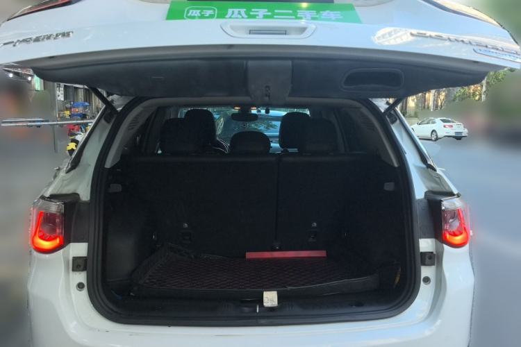 Used Jeep Compass 2017 200T Automatic Enjoyment Version Trunk