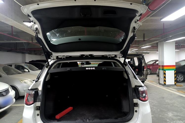 Used Jeep Compass 2017 200T Manual Enjoy Edition Trunk