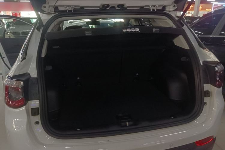 Used Jeep Compass 2017 200T Automatic Family Edition Trunk
