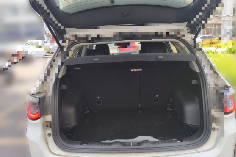Used Jeep Compass 2017 200T Automatic Family Edition Trunk