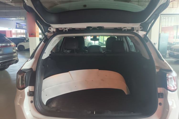 Used Jeep Compass 2017 200T Automatic Family Edition Trunk