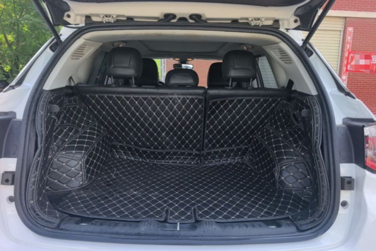 Used Jeep Compass 2017 200T Automatic Family Edition Trunk