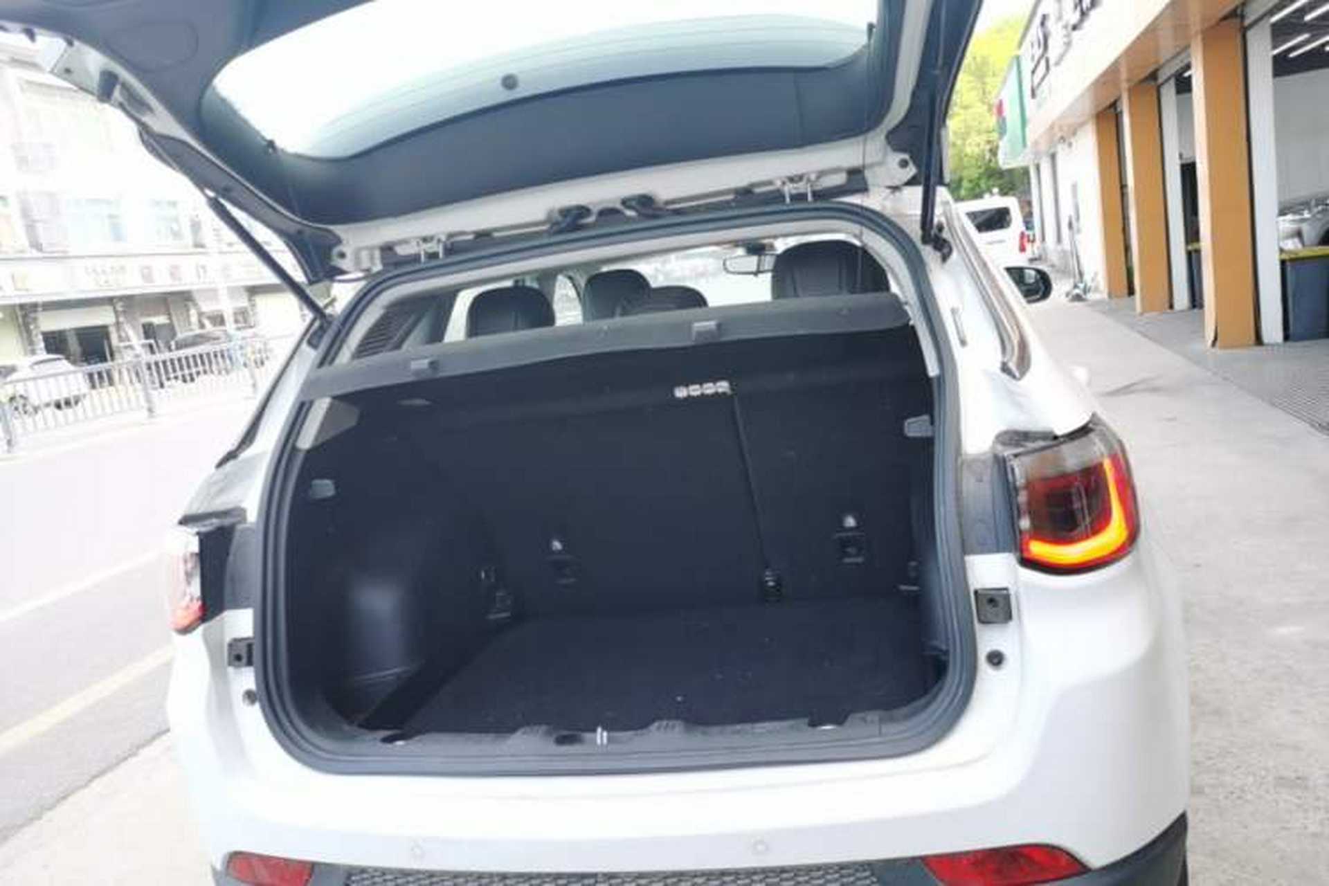 Used Jeep Compass 2017 200T Automatic Family Edition Trunk
