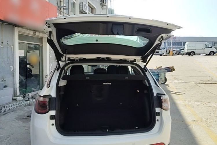 Used Jeep Compass 2017 200T Automatic Prestige Edition Trunk