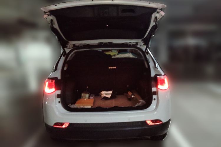 Used Jeep Compass 2017 200T Automatic Family Edition Trunk