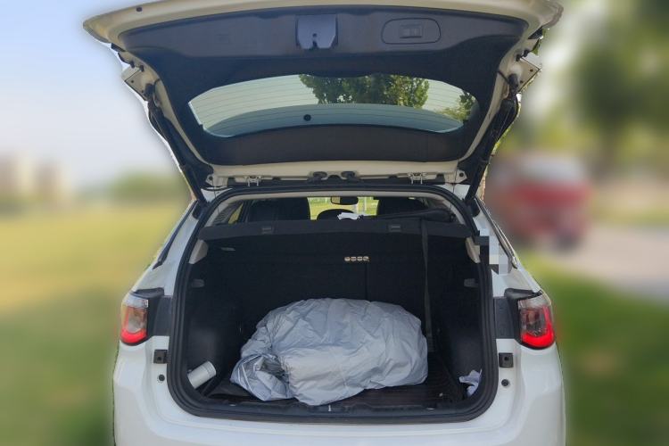 Used Jeep Compass 2017 200T Automatic Family Edition Trunk