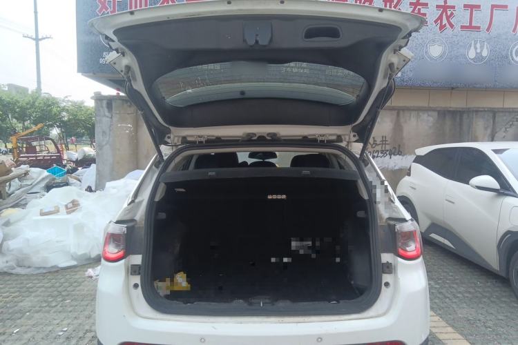 Used Jeep Compass 2017 200T Automatic Family Edition Trunk