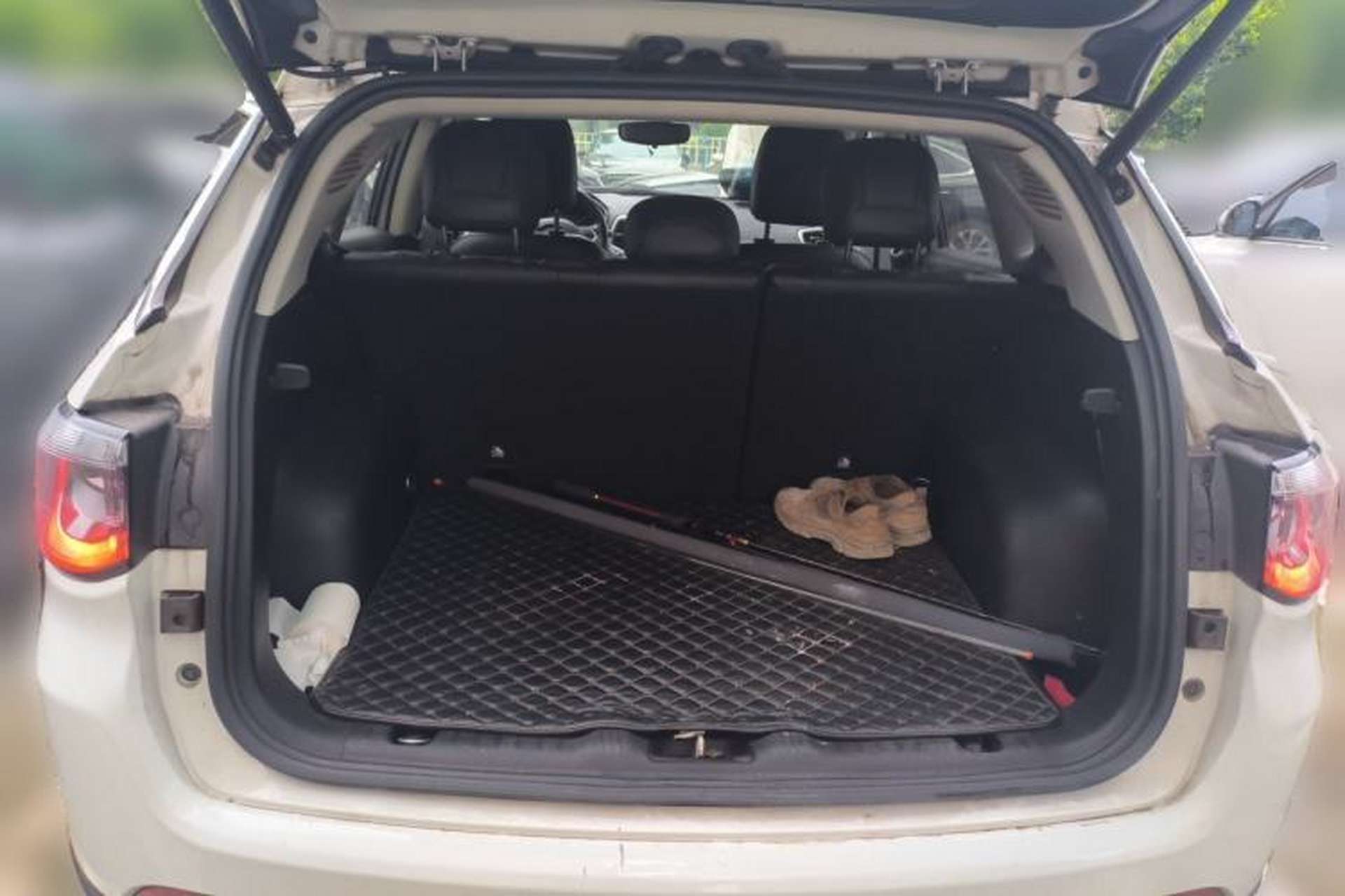 Used Jeep Compass 2017 200T Automatic Family Edition Trunk