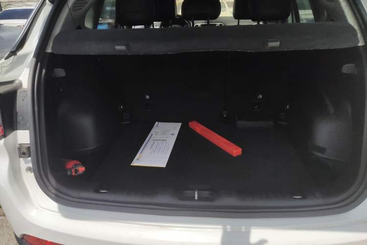 Used Jeep Compass 2017 200T Automatic Family Edition Trunk