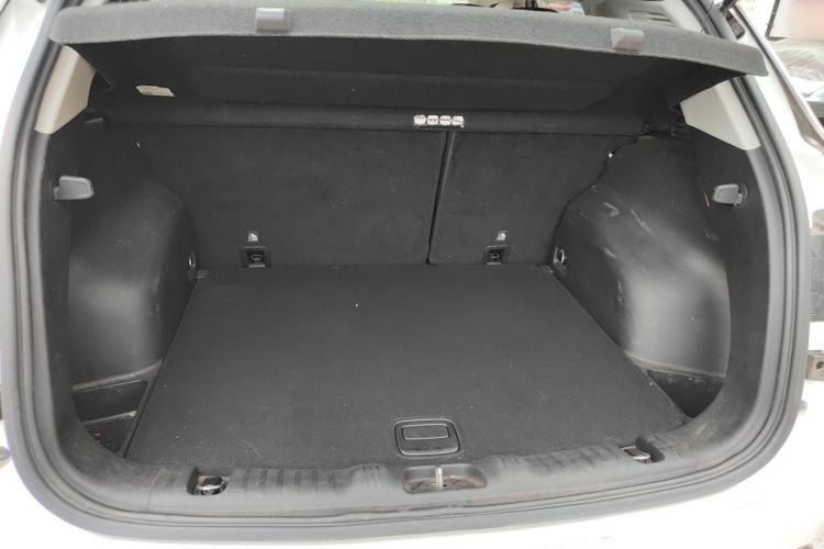 Used Jeep Compass 2017 200T Automatic Family Edition Trunk