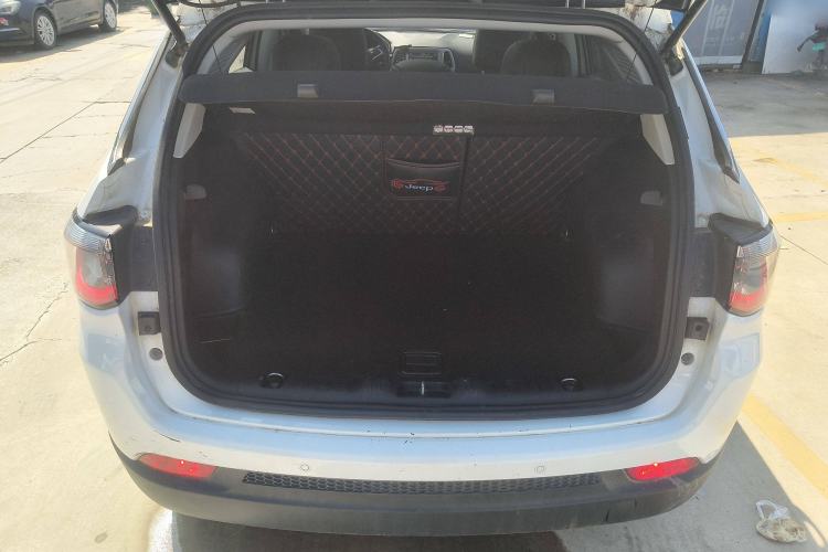 Used Jeep Compass 2017 200T Automatic Family Edition Trunk