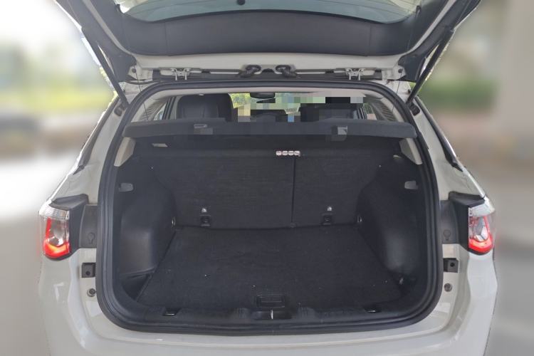 Used Jeep Compass 2017 200T Automatic Family Edition Trunk