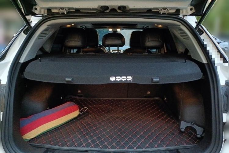 Used Jeep Compass 2017 200T Automatic Family Edition Trunk