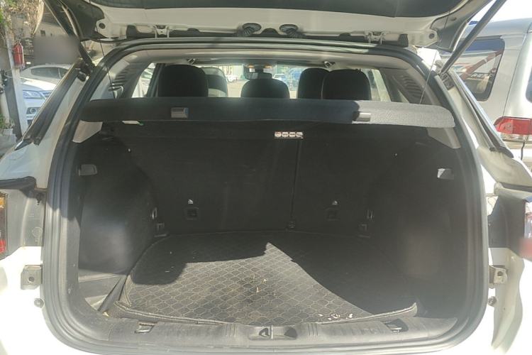Used Jeep Compass 2017 200T Automatic Family Edition Trunk