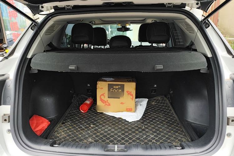 Used Jeep Compass 2017 200T Automatic Family Edition Trunk
