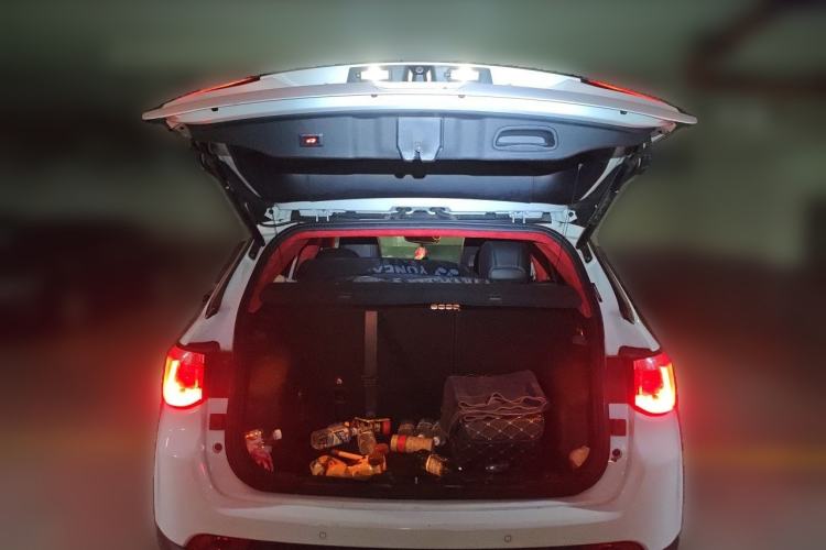Used Jeep Compass 2017 200T Automatic Family Edition Trunk