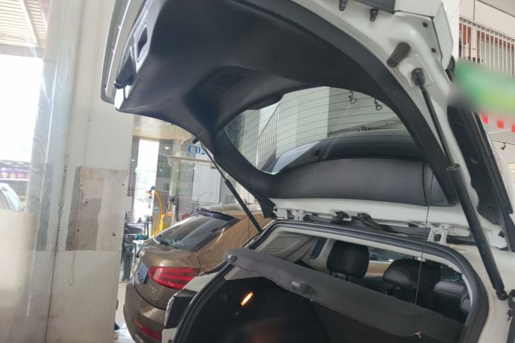 Used Jeep Compass 2017 200T Automatic Family Edition Trunk