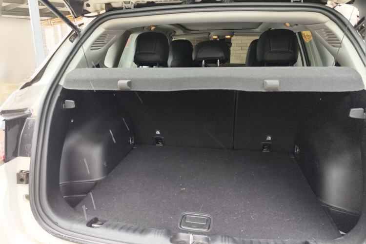 Used Jeep Compass 2017 200T Automatic Family Edition Trunk