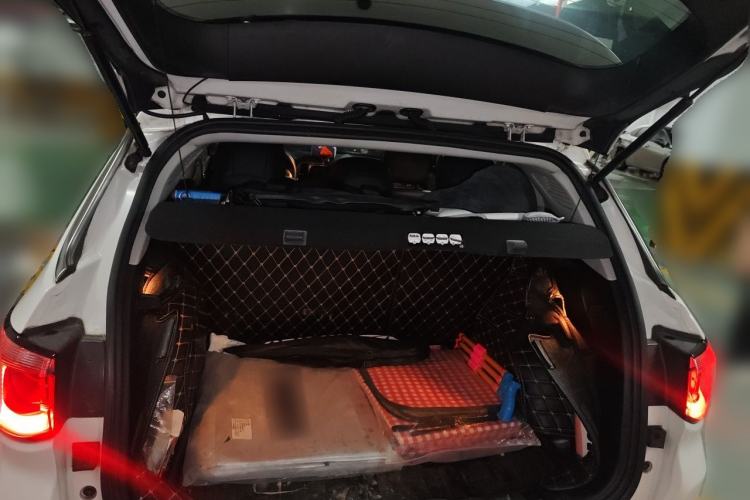 Used Jeep Compass 2017 200T Automatic Family Edition Trunk