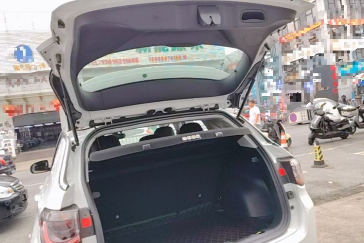 Used Jeep Compass 2017 200T Automatic Comfort Edition Trunk