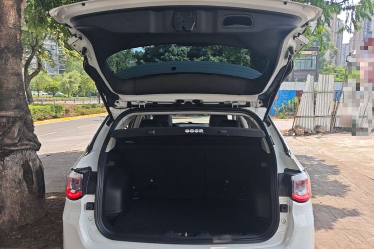 Used Jeep Compass 2017 200T Automatic Family Edition Trunk