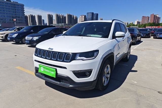 Jeep Compass 2017 200T Automatic Family Edition مستعملة