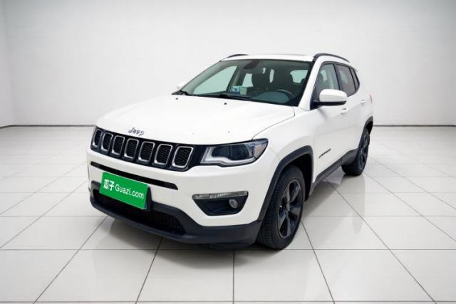 Ojetý Jeep Compass 2017 200T Automatic Family Edition