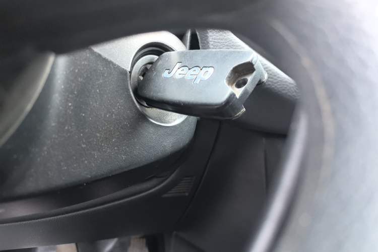 Used Jeep Compass 2017 200T Automatic Enjoyment Version Vehicle Key