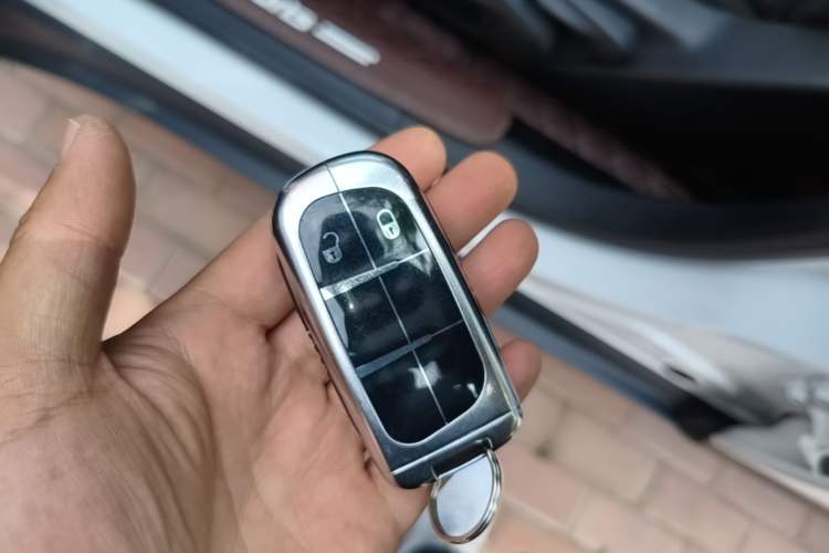 Used Jeep Compass 2017 200T Automatic Family Edition Vehicle Key