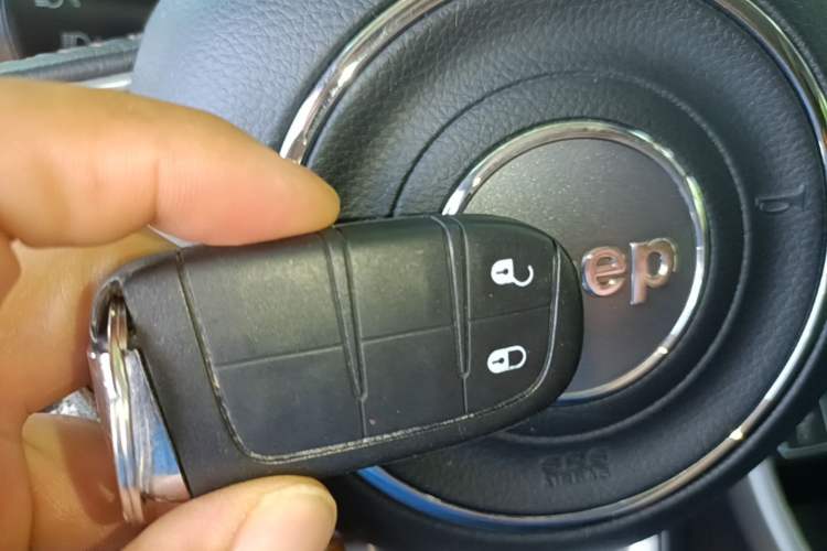 Used Jeep Compass 2017 200T Automatic Family Edition Vehicle Key