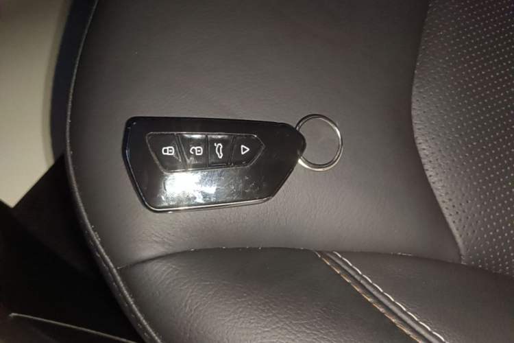 Used Jeep Compass 2017 200T Automatic Family Edition Vehicle Key