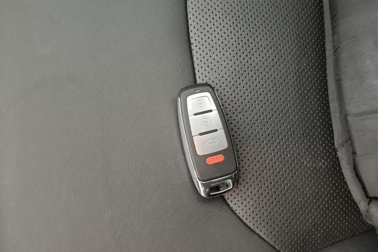 Used Jeep Compass 2017 200T Automatic Family Edition Vehicle Key
