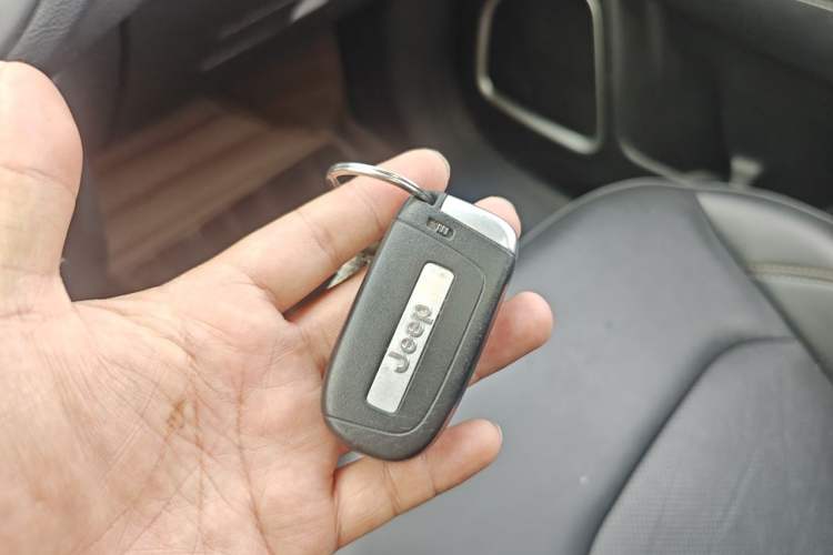 Used Jeep Compass 2017 200T Automatic Family Edition Vehicle Key