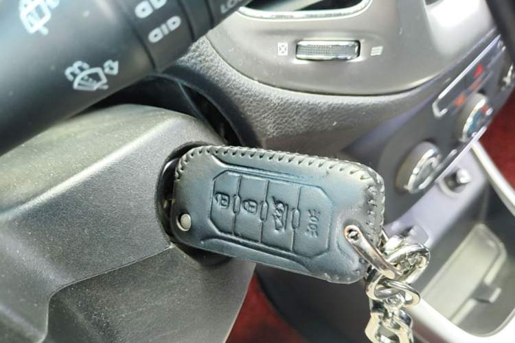 Used Jeep Compass 2017 200T Automatic Comfort Edition Vehicle Key
