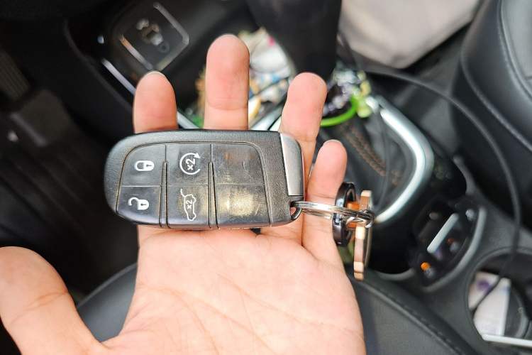 Used Jeep Compass 2017 200T Automatic Prestige Edition Vehicle Key