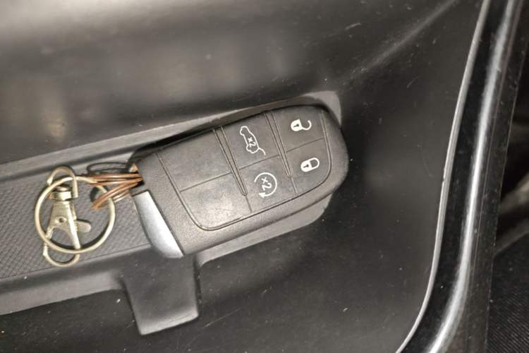 Used Jeep Compass 2017 200T Automatic Prestige Edition Vehicle Key