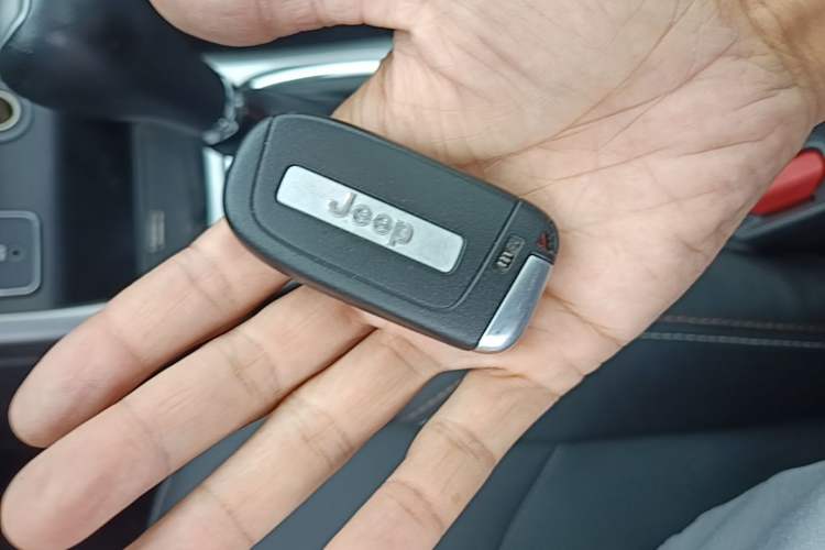 Used Jeep Compass 2017 200T Automatic Family Edition Vehicle Key